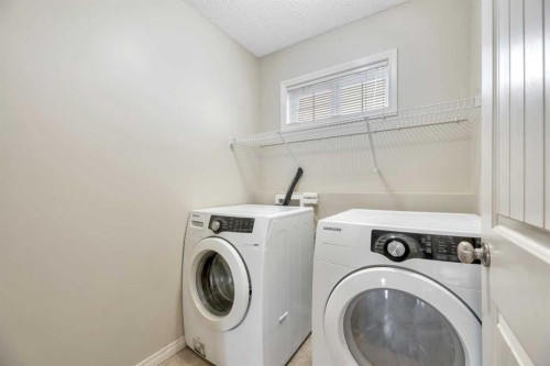 142 Ranch Ridge Court, Strathmore, AB - Indoor Photo Showing Laundry Room