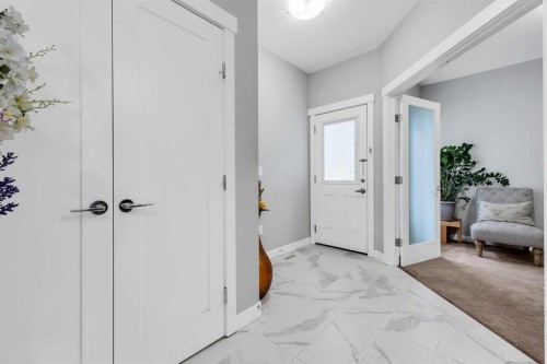 236 Nolanhurst Crescent Nw, Calgary, AB - Indoor Photo Showing Other Room