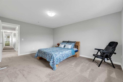236 Nolanhurst Crescent Nw, Calgary, AB - Indoor Photo Showing Bedroom