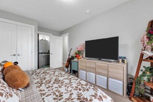 236 Nolanhurst Crescent Nw, Calgary, AB - Indoor Photo Showing Bedroom