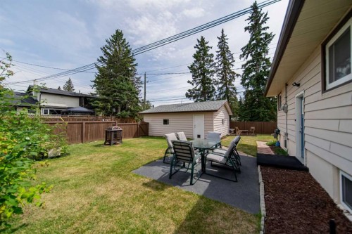 84 Waterloo Drive Sw, Calgary, AB - Outdoor With Exterior