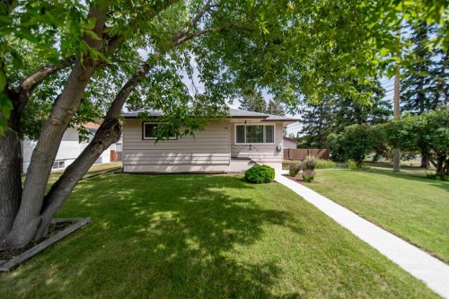 84 Waterloo Drive Sw, Calgary, AB - Outdoor