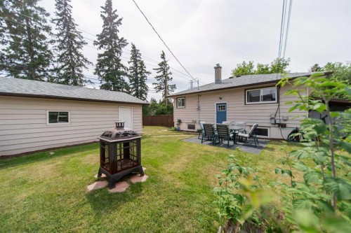 84 Waterloo Drive Sw, Calgary, AB - Outdoor With Exterior