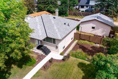 84 Waterloo Drive Sw, Calgary, AB - Outdoor
