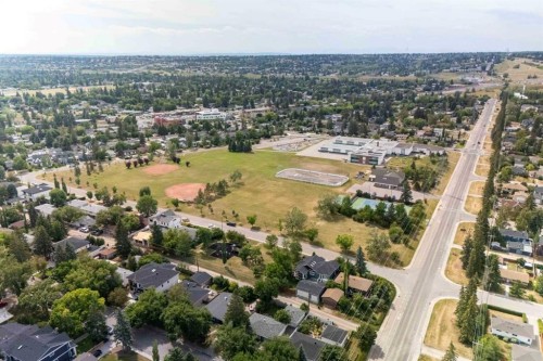 84 Waterloo Drive Sw, Calgary, AB - Outdoor With View