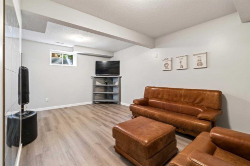 10433 Hidden Valley Drive Nw, Calgary, AB - Indoor