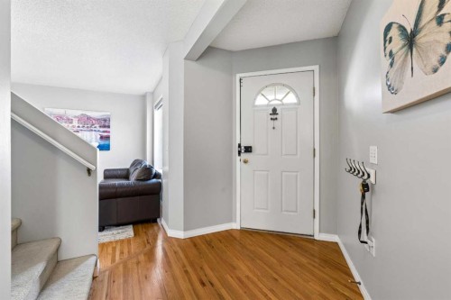 10433 Hidden Valley Drive Nw, Calgary, AB - Indoor Photo Showing Other Room
