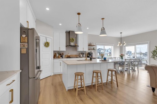 315 Monterey Place Se, High River, AB - Indoor Photo Showing Kitchen With Upgraded Kitchen