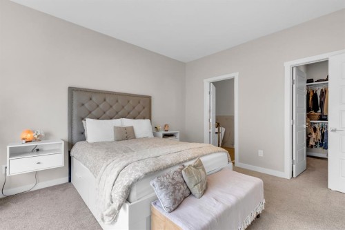 315 Monterey Place Se, High River, AB - Indoor Photo Showing Bedroom