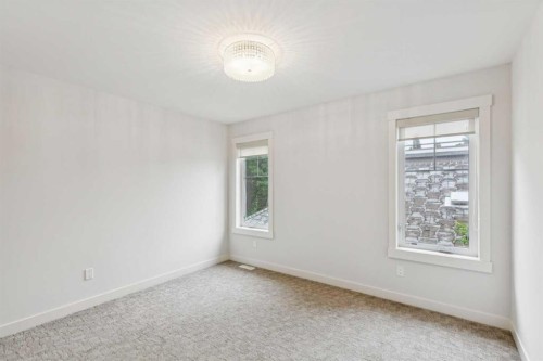 1-922 3 Avenue Nw, Calgary, AB - Indoor Photo Showing Other Room