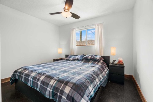 613 Olympia Crescent Se, Calgary, AB - Indoor Photo Showing Bedroom