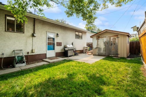 613 Olympia Crescent Se, Calgary, AB - Outdoor With Exterior