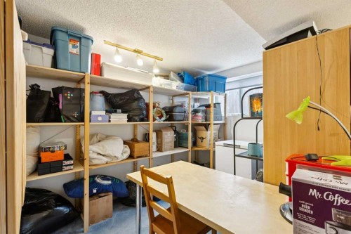 107 Bermuda Drive Nw, Calgary, AB - Indoor