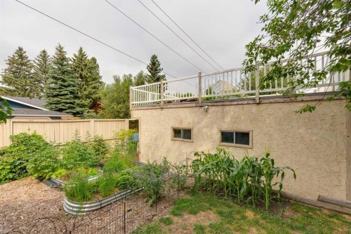 107 Bermuda Drive Nw, Calgary, AB - Outdoor