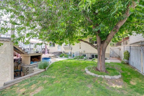 107 Bermuda Drive Nw, Calgary, AB - Outdoor