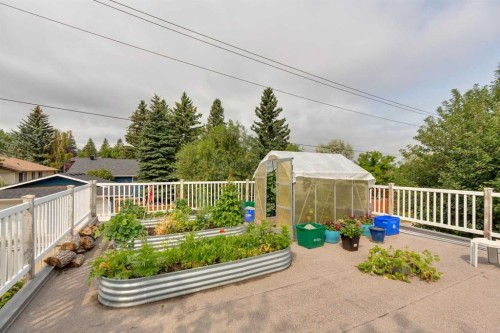 107 Bermuda Drive Nw, Calgary, AB - Outdoor