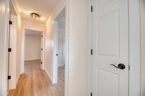 20 Taracove Crescent Ne, Calgary, AB - Indoor Photo Showing Other Room