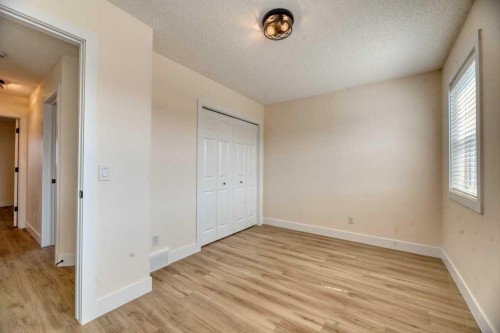 20 Taracove Crescent Ne, Calgary, AB - Indoor Photo Showing Other Room