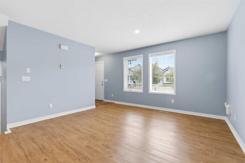 149 Prestwick Villas Se, Calgary, AB - Indoor Photo Showing Other Room