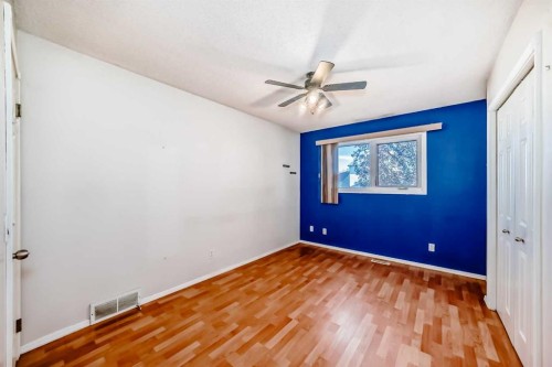 243 Erin Meadow Close, Calgary, AB - Indoor Photo Showing Other Room