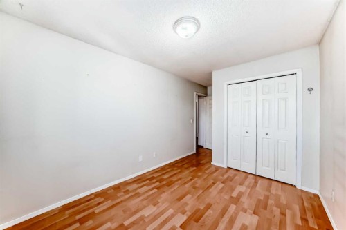 243 Erin Meadow Close, Calgary, AB - Indoor Photo Showing Other Room