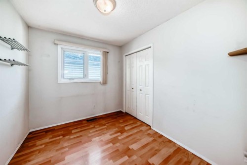243 Erin Meadow Close, Calgary, AB - Indoor Photo Showing Other Room