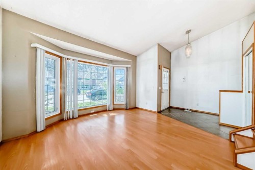 243 Erin Meadow Close, Calgary, AB - Indoor Photo Showing Other Room