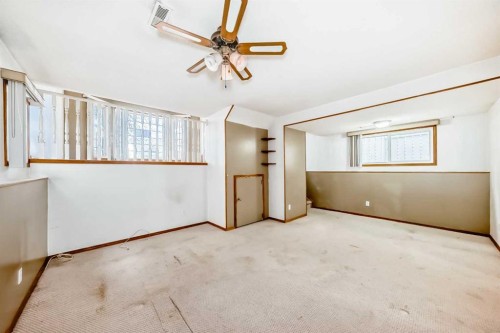 243 Erin Meadow Close, Calgary, AB - Indoor Photo Showing Other Room