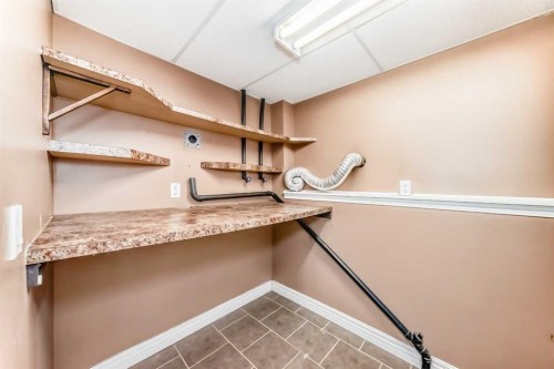 243 Erin Meadow Close, Calgary, AB - Indoor Photo Showing Other Room