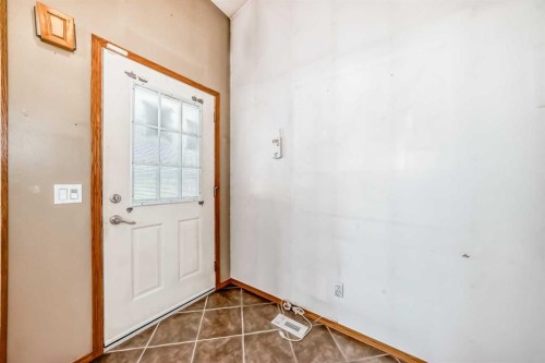 243 Erin Meadow Close, Calgary, AB - Indoor Photo Showing Other Room