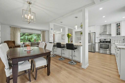 727 120 Avenue Sw, Calgary, AB - Indoor Photo Showing Dining Room