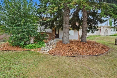 727 120 Avenue Sw, Calgary, AB - Outdoor