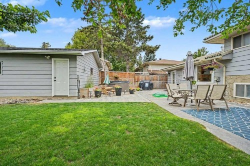727 120 Avenue Sw, Calgary, AB - Outdoor