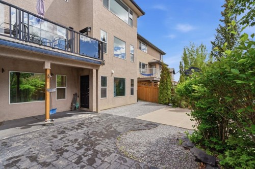 21 Royal Ridge Hill Nw, Calgary, AB - Outdoor With Exterior
