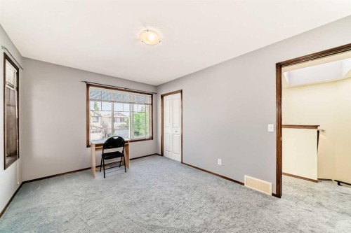 55 Eversyde Gardens Sw, Calgary, AB 