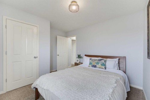 71 Pantego Way Nw, Calgary, AB - Indoor Photo Showing Bedroom