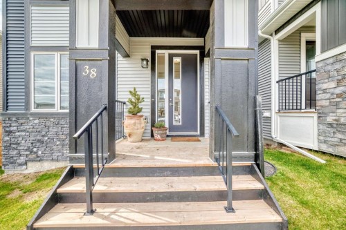 38 Precedence Glen, Cochrane, AB - Outdoor