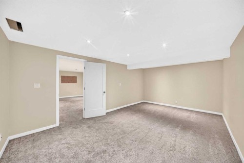 6607 Malvern Road Ne, Calgary, AB - Indoor