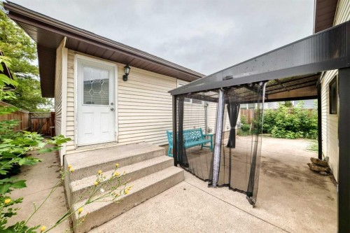 6607 Malvern Road Ne, Calgary, AB - Outdoor With Exterior