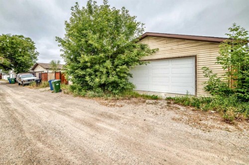 6607 Malvern Road Ne, Calgary, AB - Outdoor