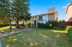 16 Dalroy Crescent NW Calgary, AB T3A 1G3