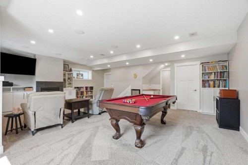27 Sundown Way, Cochrane, AB - Indoor Photo Showing Other Room