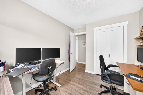 4824 41 Avenue Sw, Calgary, AB - Indoor Photo Showing Office