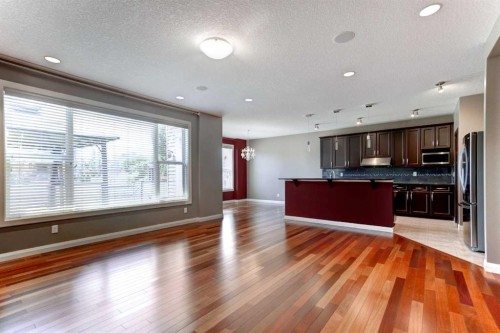 406 Silverado Boulevard Sw, Calgary, AB - Indoor Photo Showing Kitchen
