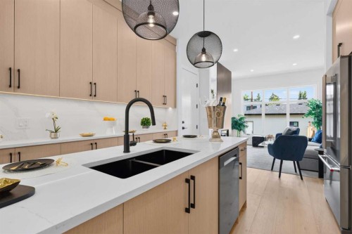 3613 2 Street Nw, Calgary, AB - Indoor Photo Showing Kitchen With Double Sink With Upgraded Kitchen