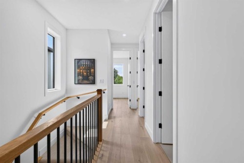 3613 2 Street Nw, Calgary, AB - Indoor Photo Showing Other Room