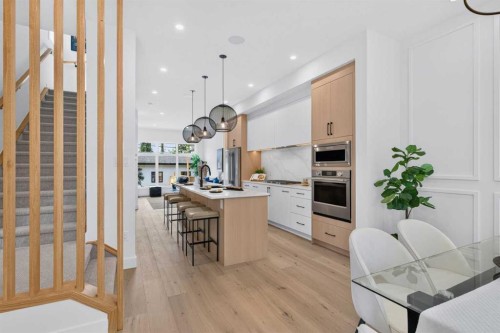 3613 2 Street Nw, Calgary, AB - Indoor Photo Showing Other Room