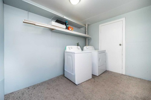 356 Falmere Road Ne, Calgary, AB - Indoor Photo Showing Laundry Room