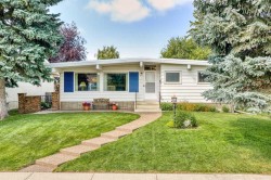 10407 2 Street SE Calgary, AB T2J 0W6