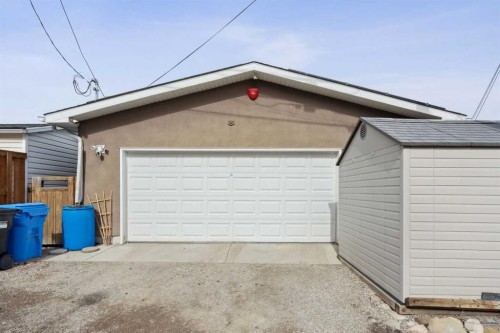 315 45 Avenue Sw, Calgary, AB - Outdoor With Exterior
